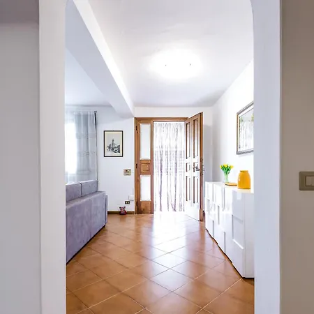 Hostly-il Viale-garden House Between Pisa E Apartment